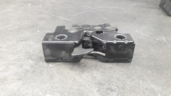 5G1823509G motorhuvslås VW Golf VII image 3