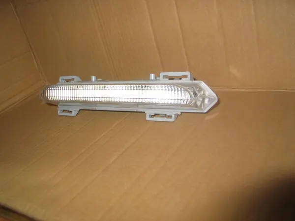 Halogeen LED Links DRL Mercedes C-Klasse W204 A2049069200 image 4