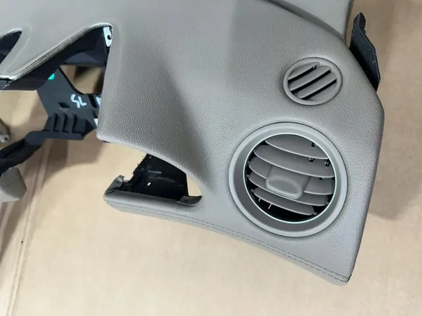 Salpicadero OEM A2306801087 para Mercedes SL R230 image 4