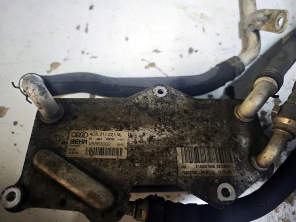 Arrefecedor de óleo Audi OE 4G0317021M usado image 4