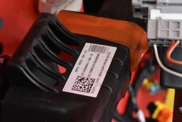 Faisceau Intérieur Tesla Model Y OEM 2489042-00-C image 8