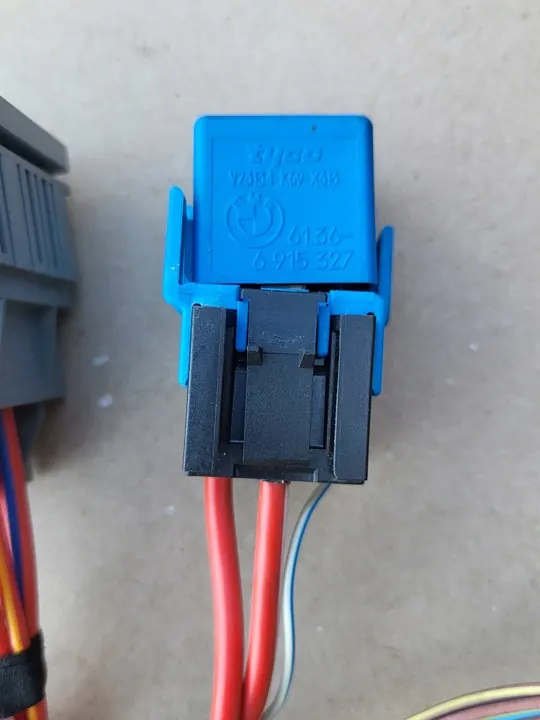 Moottoritilan Kaapeli BMW 3 E91 E90 318D image 6