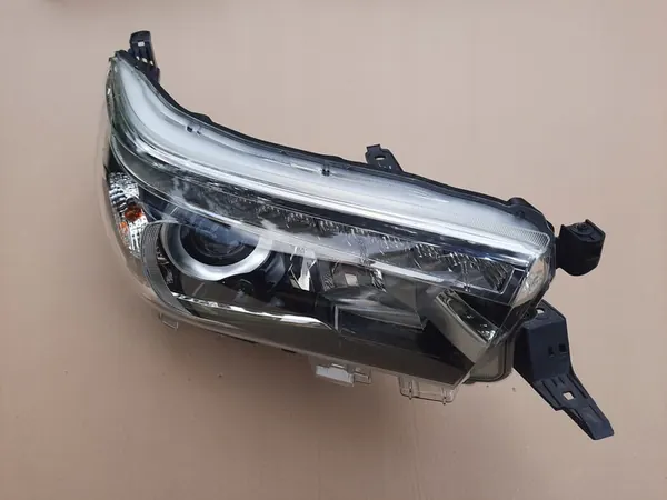 Faros Derecho Toyota Hilux VIII LED Original image 2