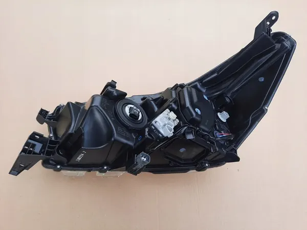 Faros Derecho Toyota Hilux VIII LED Original image 5