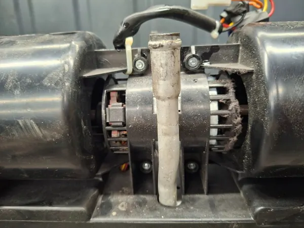 Chauffe-eau Mercedes OEM 22.2282.11.6150 - Occasion image 3