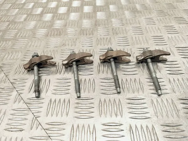 Ford Transit - Tourneo Connect 2019 Injektorfäste image 2