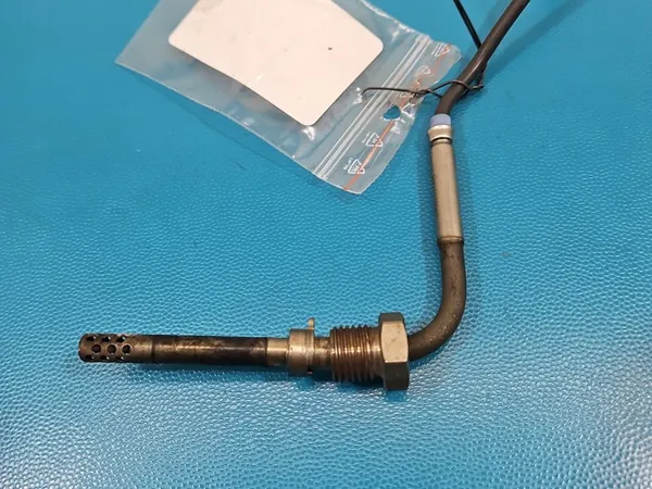 Sensor de Temperatura de Escape Fiat Freemont 68082426AB image 3