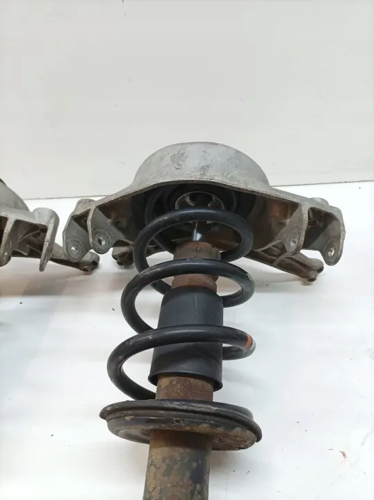 OEM 8K0031CH Framfjädringssats Audi A4 image 3