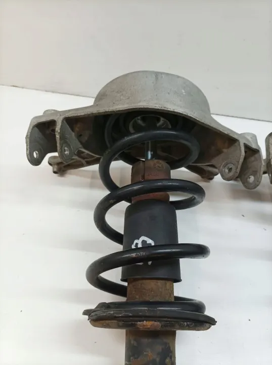 OEM 8K0031CH Framfjädringssats Audi A4 image 4