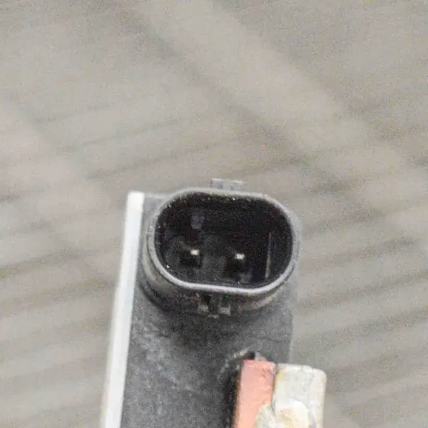 Klema minusowa VW Polo 1.4L 2012 5Q0915181E image 5