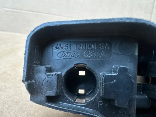 Insertor farol direito FORD AM51-13N004-GA image 8