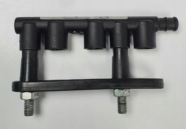 LPG-insprutningsräls OEM 67R-010310 - Begagnat skick image 2