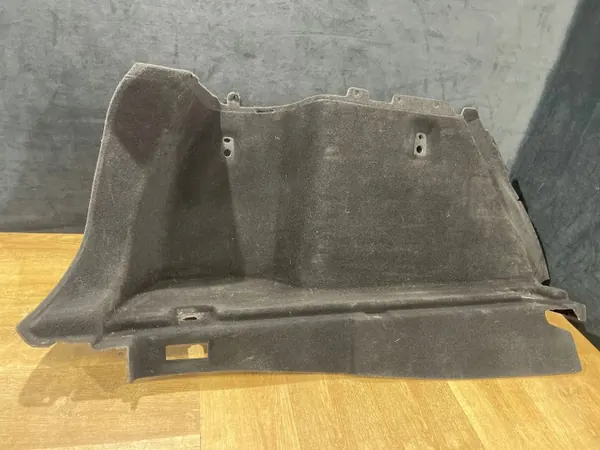 Revestimento lateral porta-malas Jaguar F-Pace esquerdo traseiro HK8345431CAW image 2