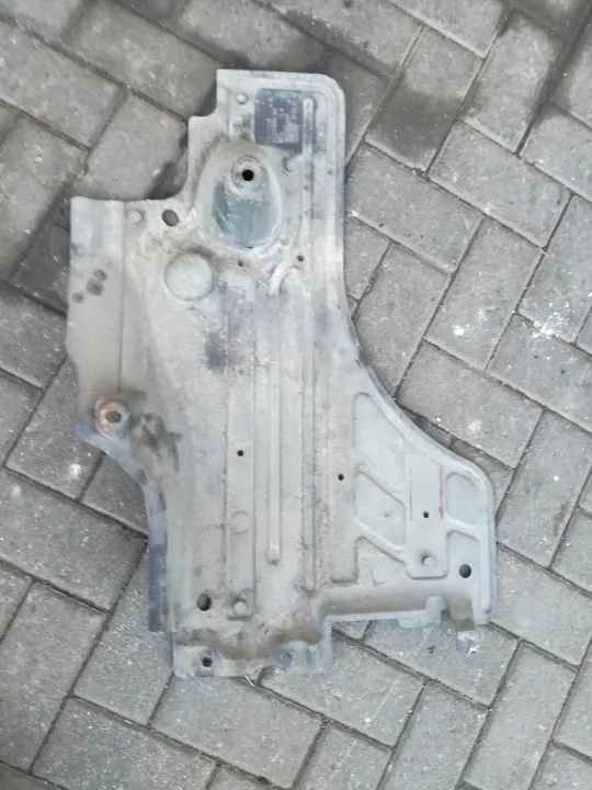 Volvo OE 31200365 underkarosskydd bak höger image 2