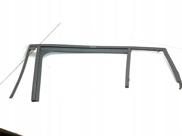 Fönstertätning AMD180442 vänster sida bakdörr image 2