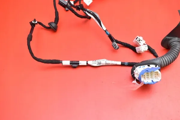 Mazda MX5 ND Oviopastus OEM NB0D-67-200A image 4