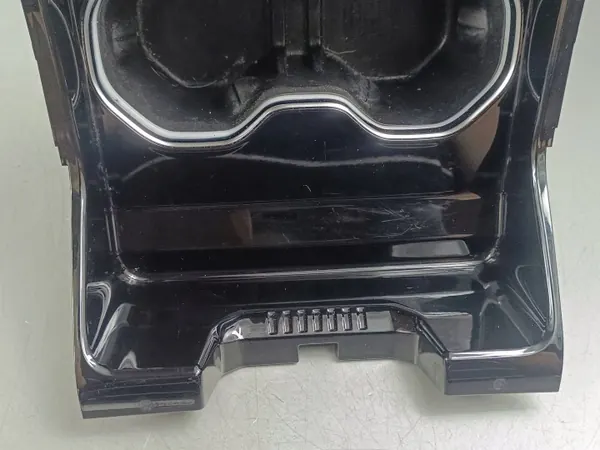 Jeep Getränkehalter OEM X99226504XX für 2023 Grand Cherokee image 3