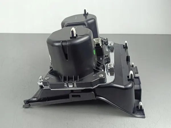 Jeep Getränkehalter OEM X99226504XX für 2023 Grand Cherokee image 9