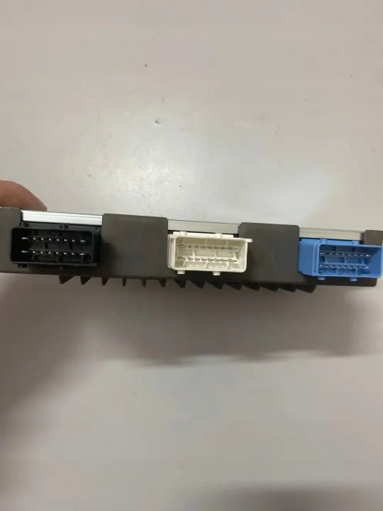 Gebrauchter Peugeot OE Verstärker OEM 9825899680 image 3