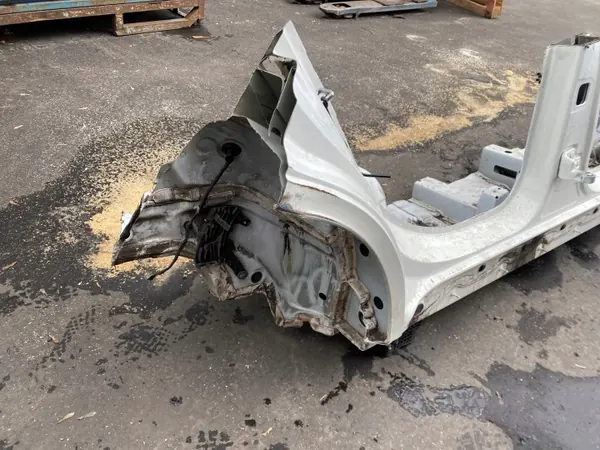 Mercedes-Benz EQC 2020 neljännespaneeli OEM 217623 image 4
