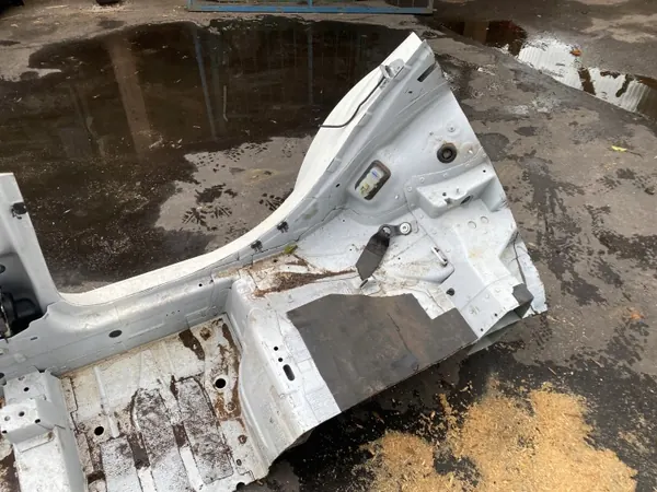 Mercedes-Benz EQC 2020 neljännespaneeli OEM 217623 image 7