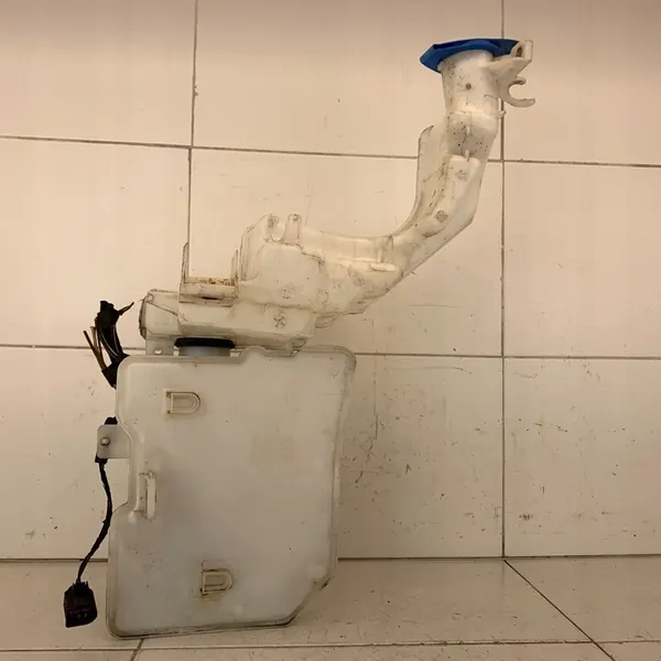 Pyyhkijän säiliöpumppu VW PASSAT B6 3C 2009 OEM image 5