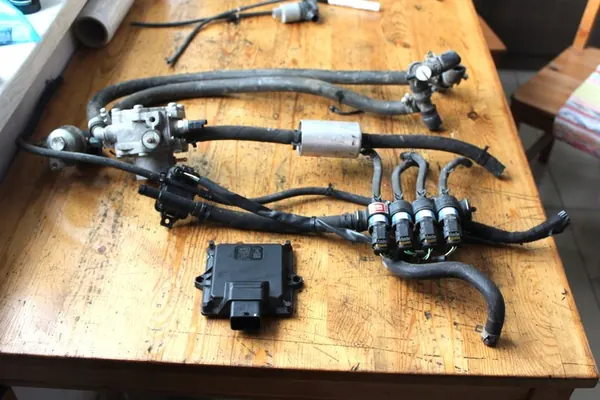 Rampe d'injecteur de gaz BRC Installation complète image 1