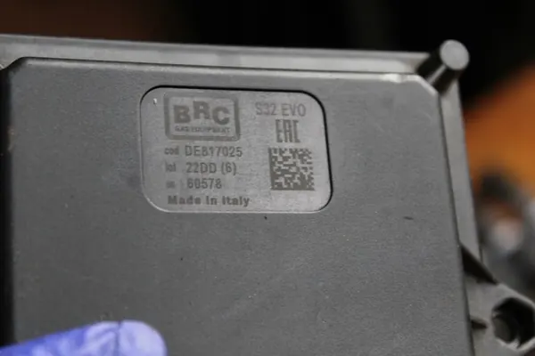 Rampe d'injecteur de gaz BRC Installation complète image 7