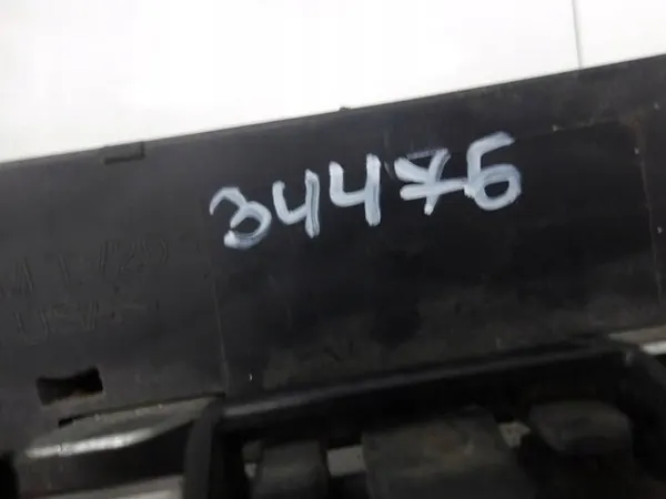 MERCEDES ML W166 LED ESQUERDO A2049065401 image 4