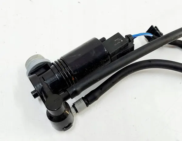 Pompe à lave-glace Volvo OE 32237970 - État utilisé image 3