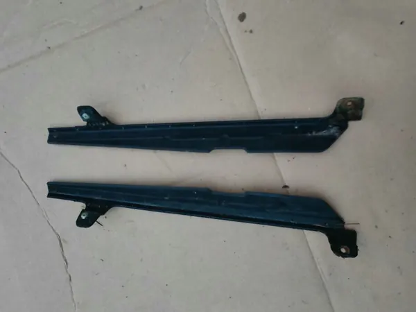 Junta tejadilho esquerda/direita OEM 1407800392 Mercedes image 2