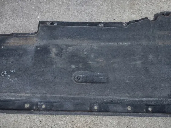 Unterbodenschutz OEM 4G0825208 Audi A6 C7 rechts image 3
