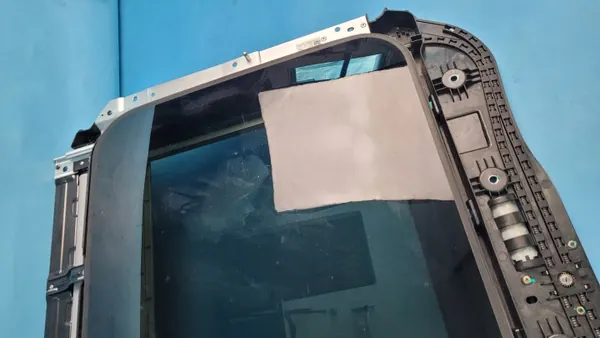 Chery Omoda 5 Zonnedak Glas OEM 603000157AA image 4