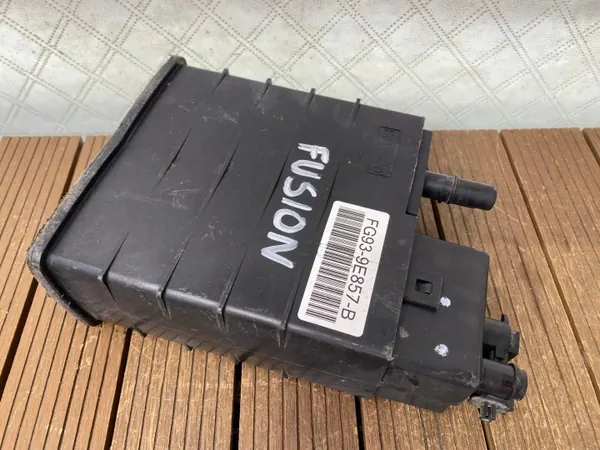 Ford Fusion MK2 14-21 2.5B Charcoal Filter FG93-9E857-B image 2