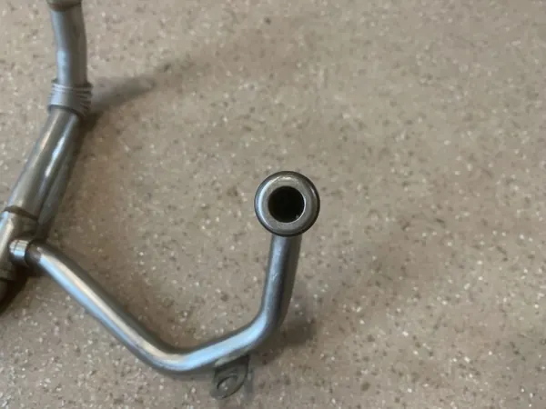 Manguera de servofreno BMW OEM 8575128 - Usado image 3
