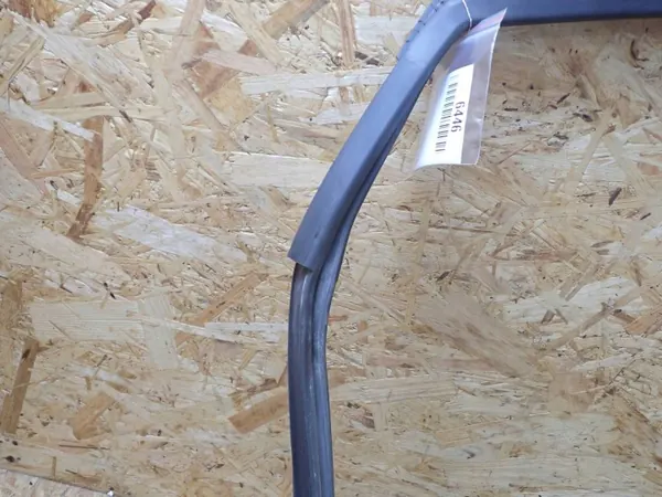 Isuzu D-Max fram höger framdörr fönsterram OEM BTU2015 image 3