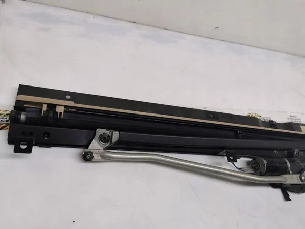 El bakrutsgardin OEM 4F5861325QBS Audi A6 image 4