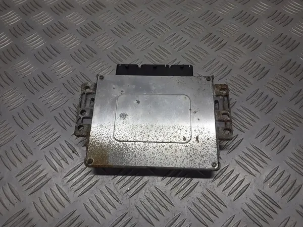 RENAULT LAGUNA II 01-05 Motorstyrning 8200142883 image 2