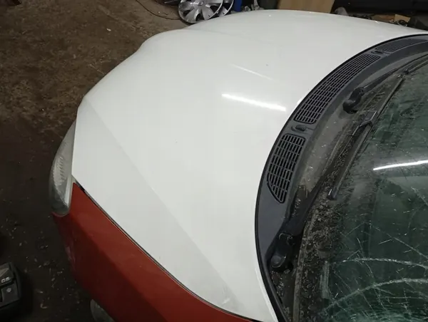 Skoda Fabia II 2007-2010 Framskärm LF9E Candy Vit image 3