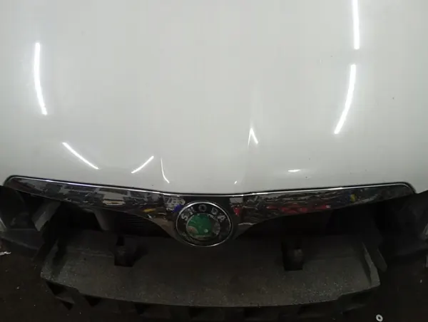 Skoda Fabia II 2007-2010 Framskärm LF9E Candy Vit image 4