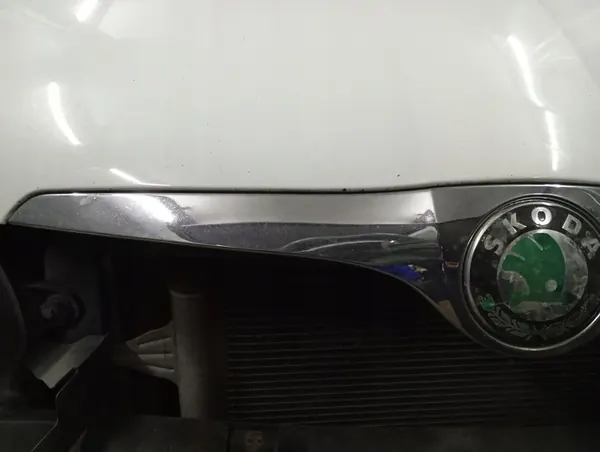 Skoda Fabia II 2007-2010 Framskärm LF9E Candy Vit image 6