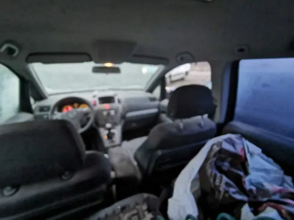 Öljypumppu OEM 55195499 Opel Zafira 1.9L 2007 image 10