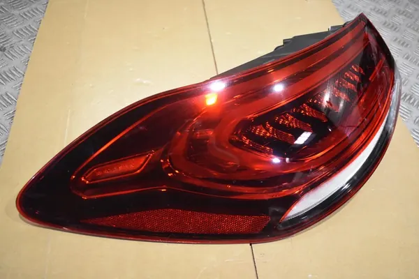 Faro Posteriore Destro Mercedes C167 Coupe image 3