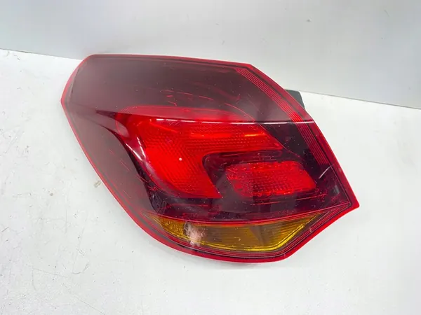 Vänster bakljus Opel Astra J 2009-2016 image 4
