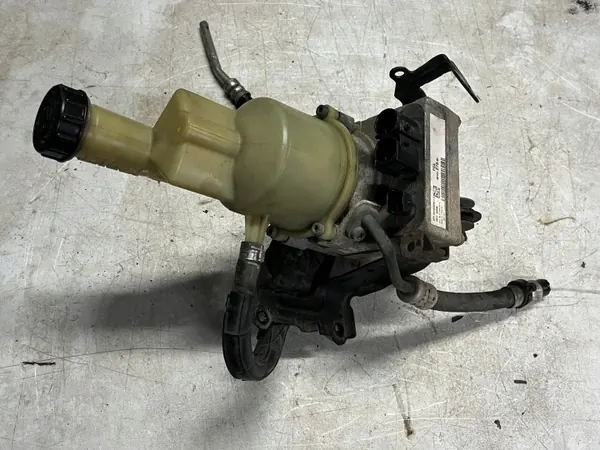 Pompe de direction OEM 9818127580 pour Peugeot Expert image 6