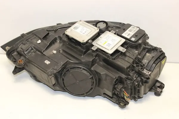 Farol Volkswagen Golf VII image 3