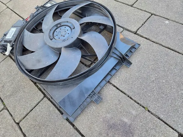 MERCEDES C-KLASA W203 Fläktkåpa A2035000193KZ 400W image 4