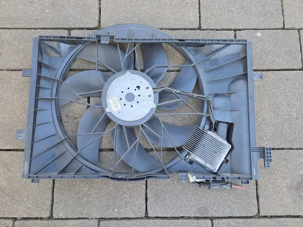 MERCEDES C-KLASA W203 Fläktkåpa A2035000193KZ 400W image 5