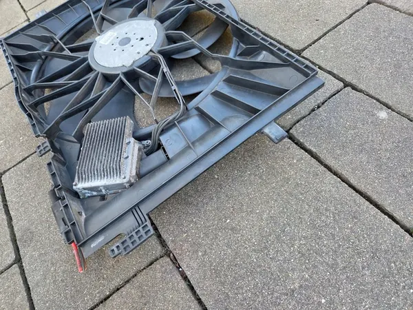 MERCEDES C-KLASA W203 Fläktkåpa A2035000193KZ 400W image 7