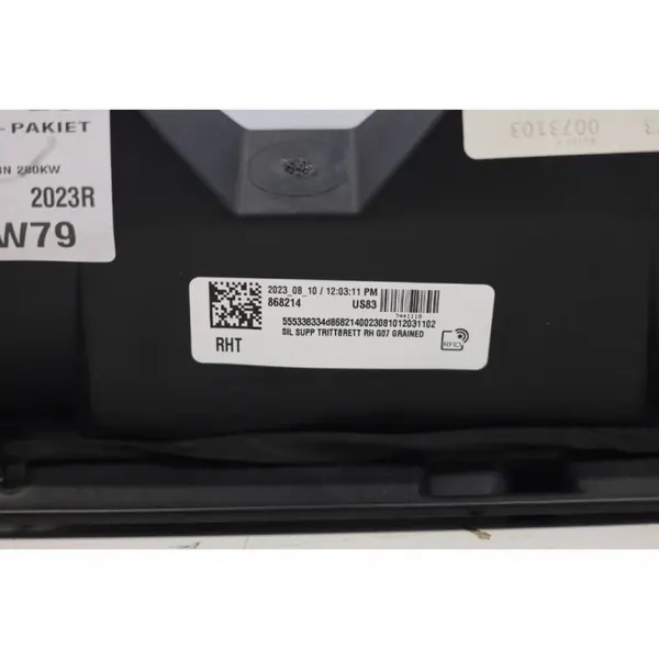 OEM 7441118 Höger tröskellist glidbit för BMW X7 G07 image 4